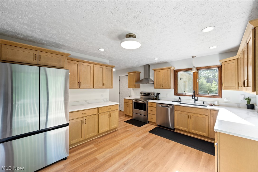 2391 Lyndon Drive Uniontown OH 44685