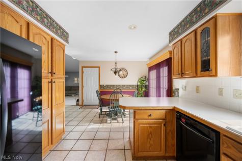 1312 Evelyn Lane Akron OH 44306