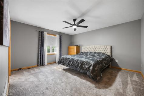1312 Evelyn Lane Akron OH 44306