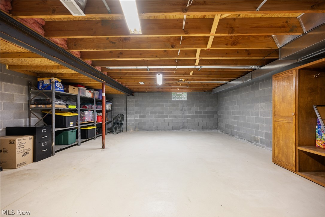 1312 Evelyn Lane Akron OH 44306