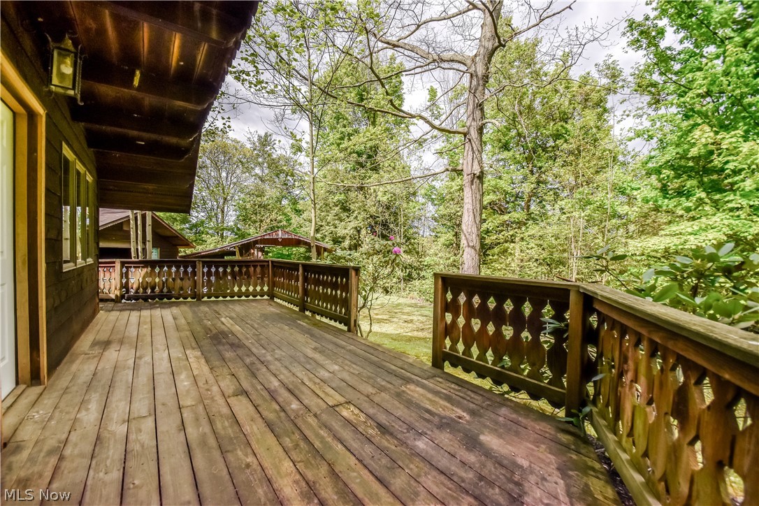 5671 S River Road W Geneva OH 44041