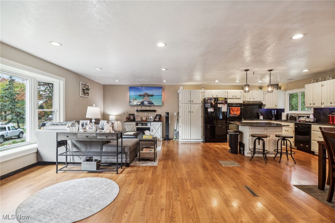 6615 Stratford Road Painesville OH 44077