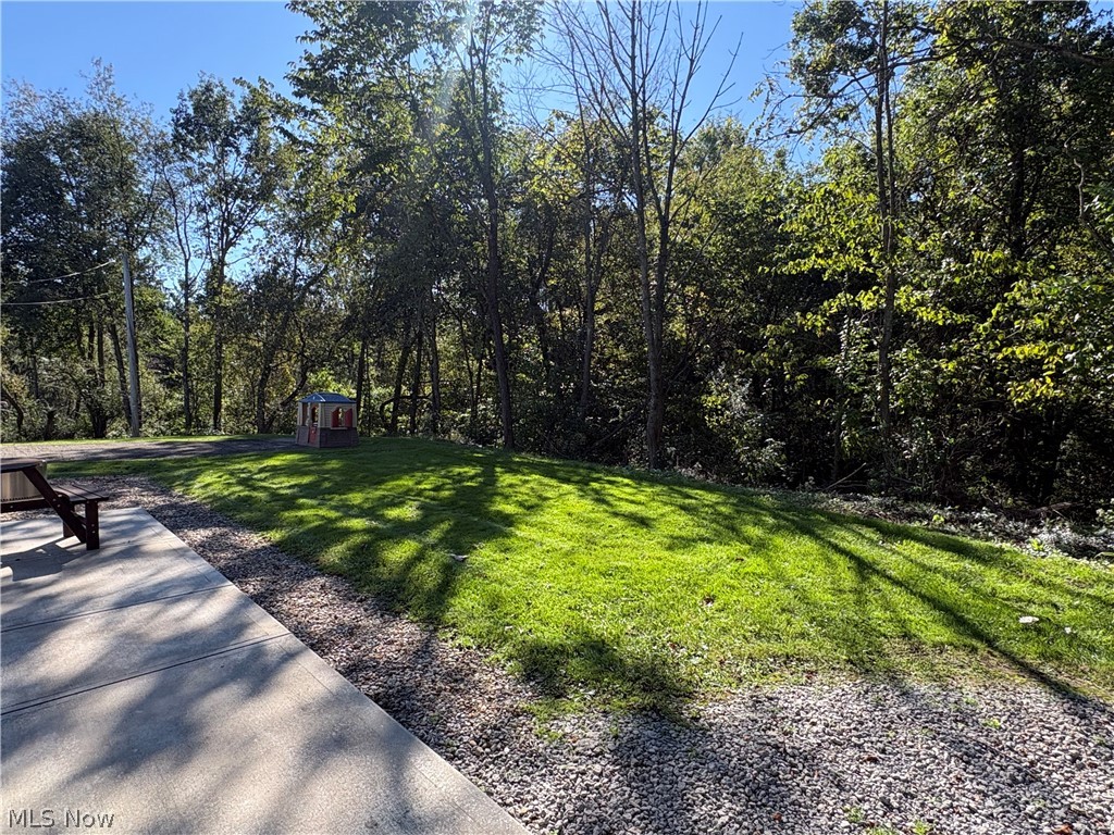 42627 State Route 517 Columbiana OH 44408