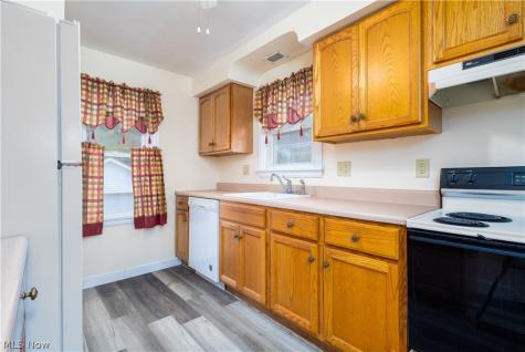 302 Cedar Avenue Steubenville OH 43952