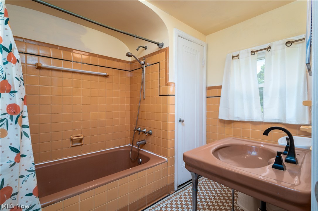 302 Cedar Avenue Steubenville OH 43952