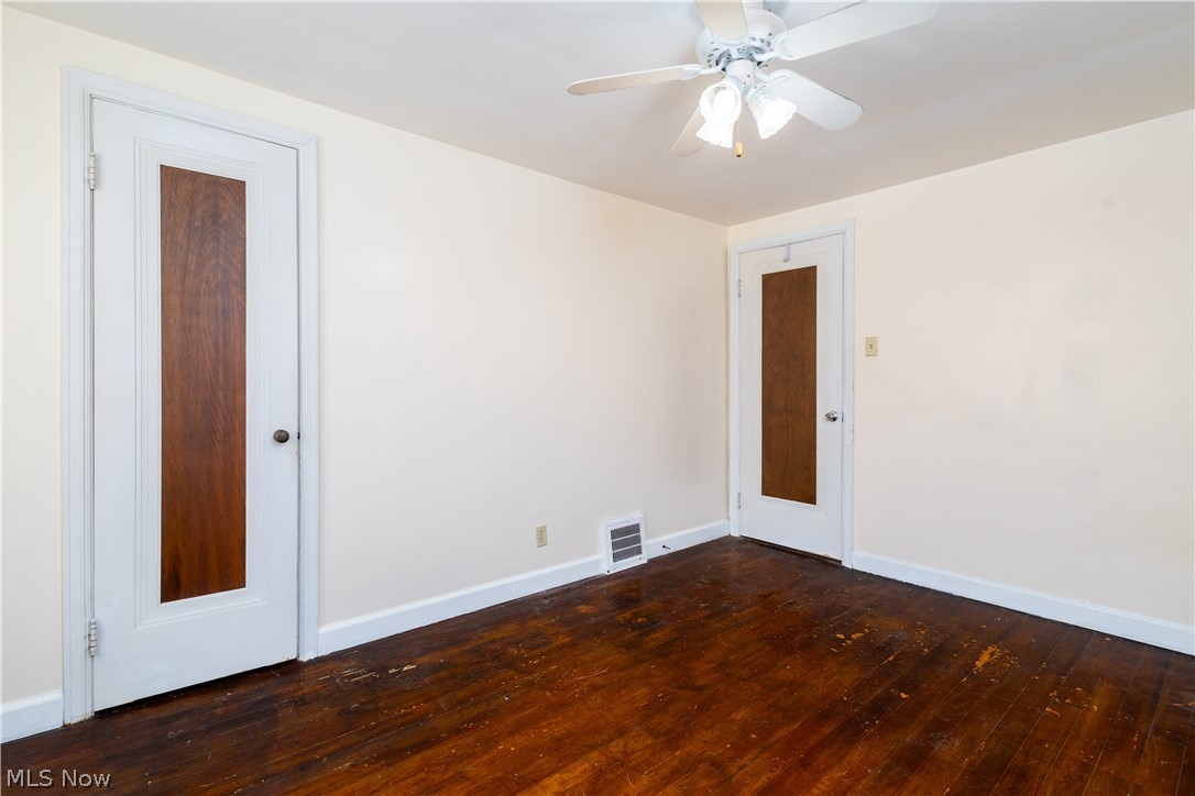 302 Cedar Avenue Steubenville OH 43952
