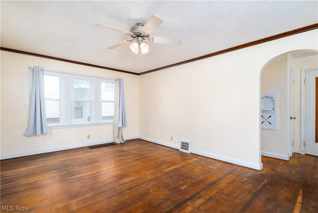 302 Cedar Avenue Steubenville OH 43952