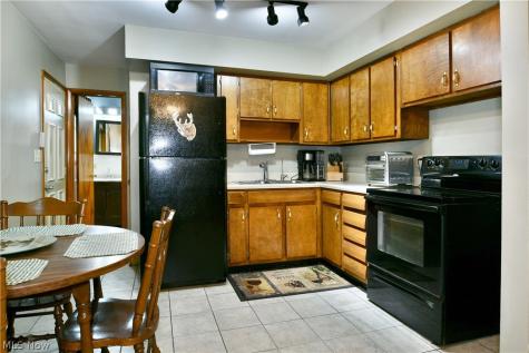 1605 Difford Drive Niles OH 44446