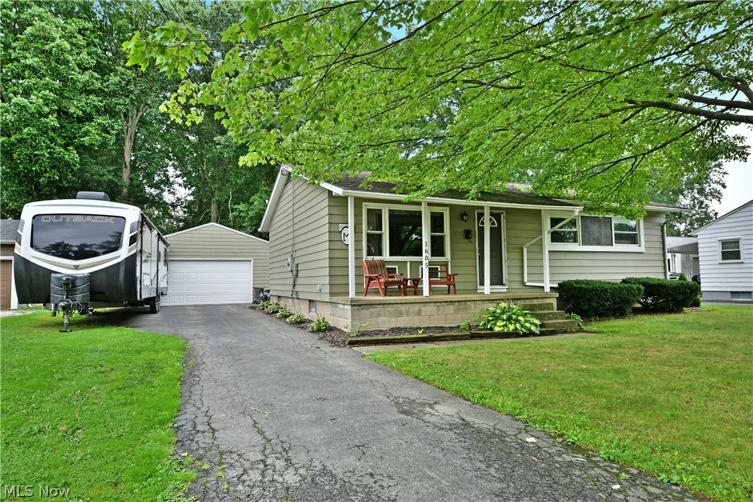 1605 Difford Drive Niles OH 44446