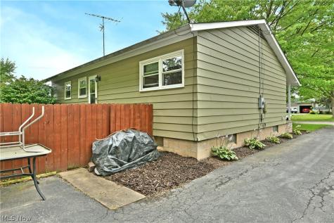 1605 Difford Drive Niles OH 44446