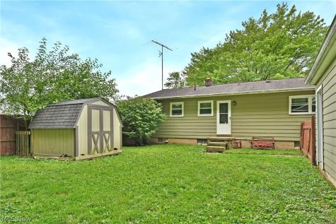 1605 Difford Drive Niles OH 44446