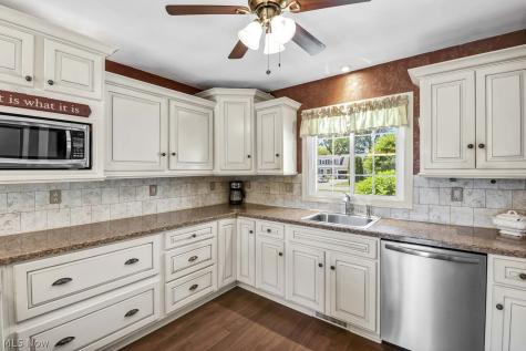 431 Powell Drive Bay Village OH 44140