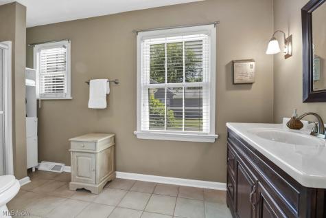 431 Powell Drive Bay Village OH 44140