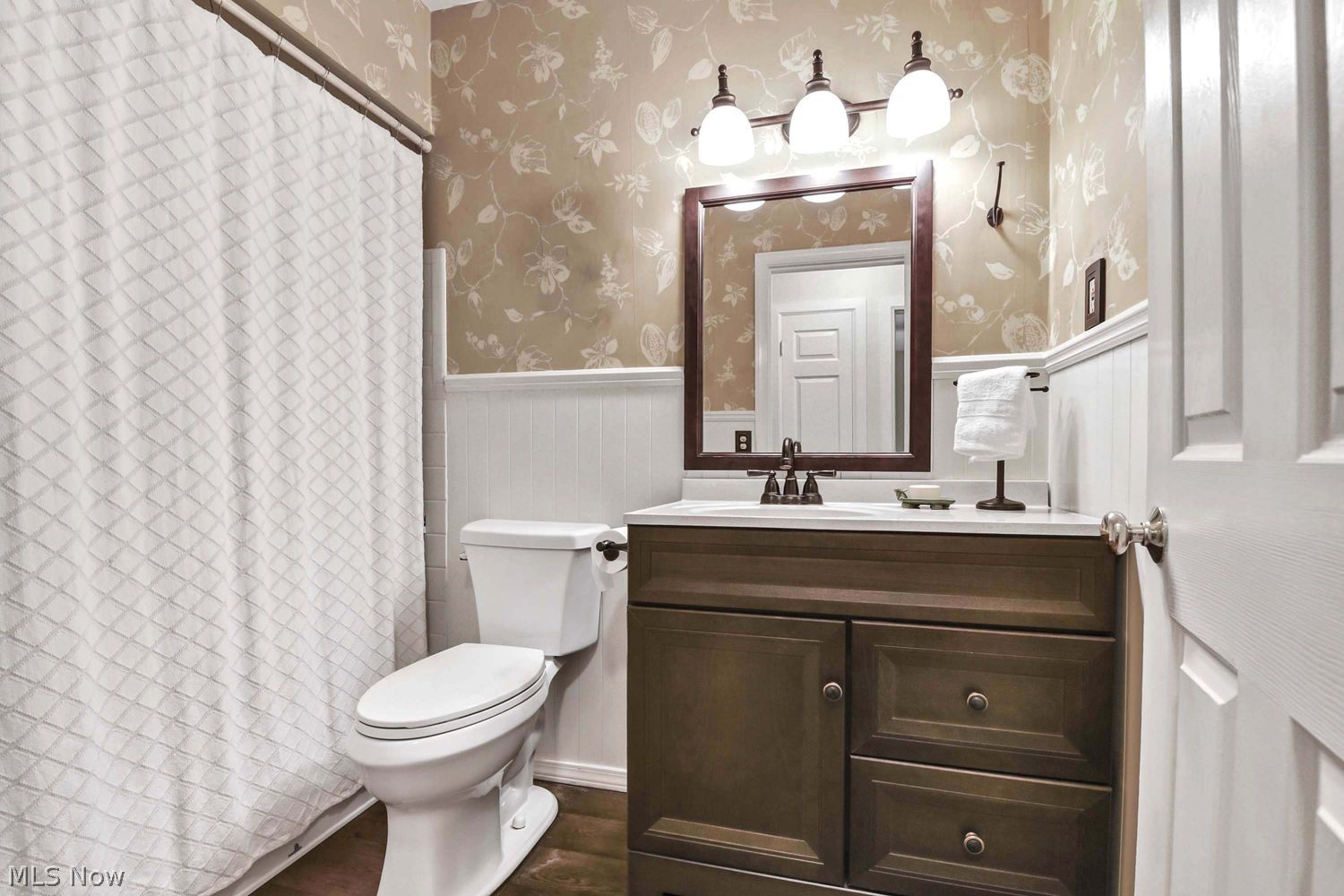 431 Powell Drive Bay Village OH 44140