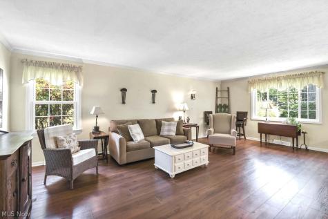 431 Powell Drive Bay Village OH 44140