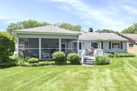 431 Powell Drive Bay Village OH 44140