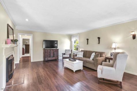 431 Powell Drive Bay Village OH 44140