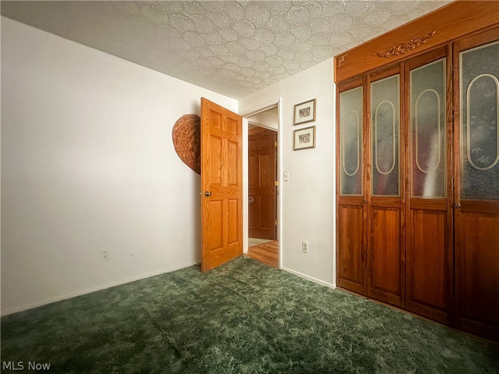 100 Blossom Lane Niles OH 44446