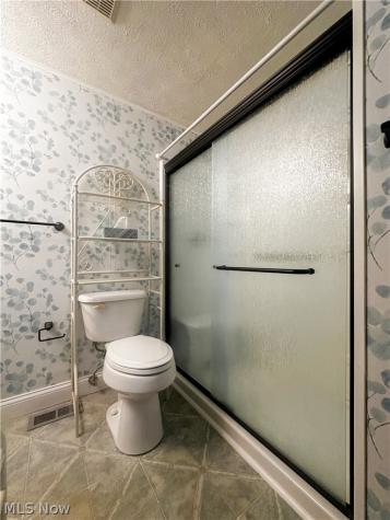 100 Blossom Lane Niles OH 44446