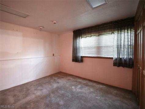 100 Blossom Lane Niles OH 44446