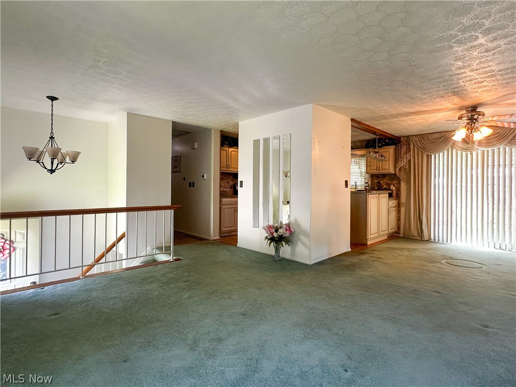 100 Blossom Lane Niles OH 44446