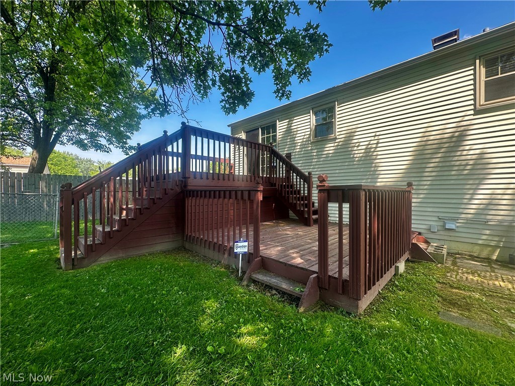 100 Blossom Lane Niles OH 44446