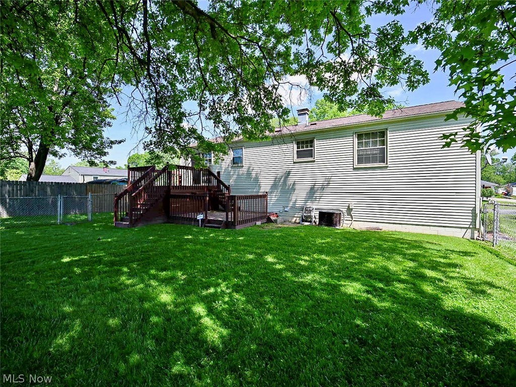 100 Blossom Lane Niles OH 44446