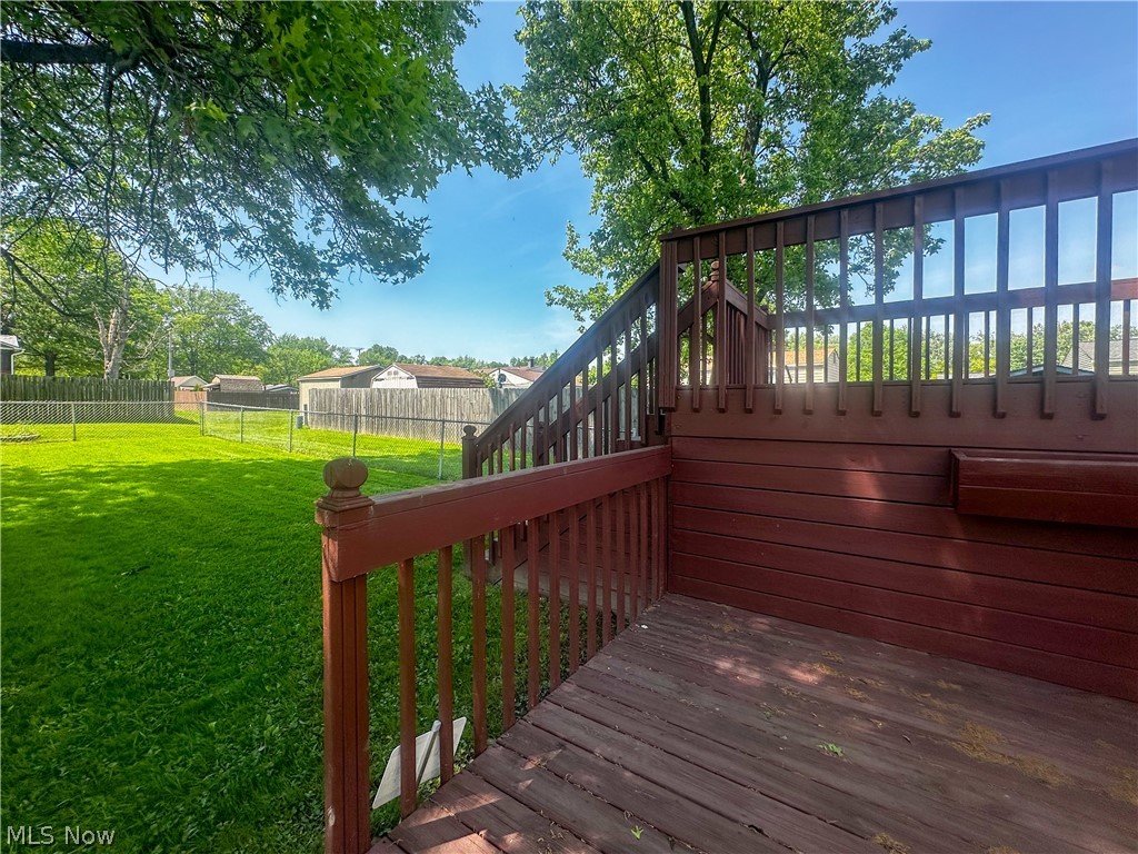 100 Blossom Lane Niles OH 44446