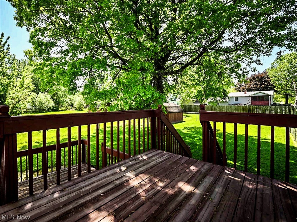100 Blossom Lane Niles OH 44446