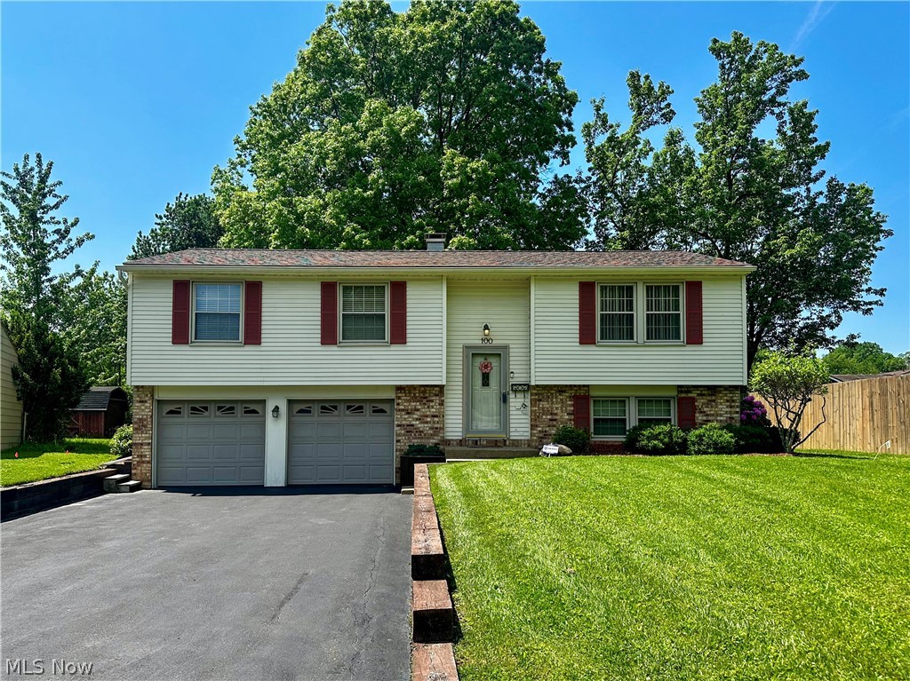 100 Blossom Lane Niles OH 44446