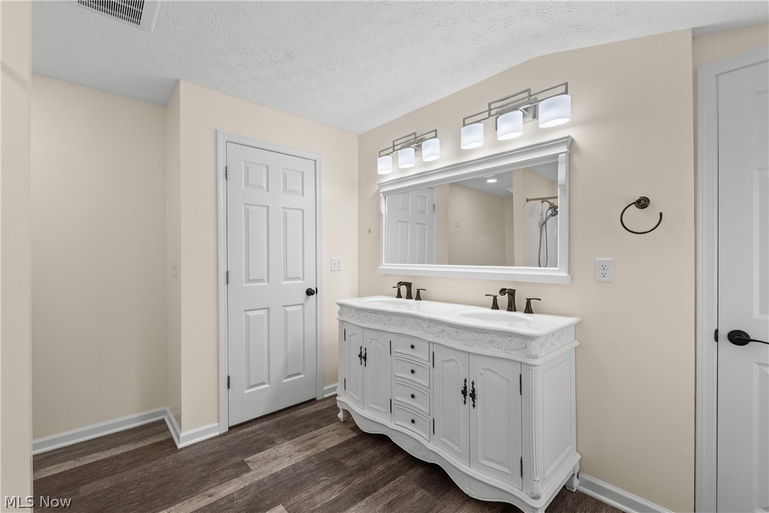 6938 Brookside Road Independence OH 44131