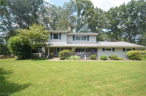 735 Fessler Drive Uniontown OH 44685
