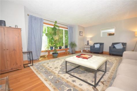 735 Fessler Drive Uniontown OH 44685