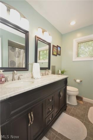 735 Fessler Drive Uniontown OH 44685