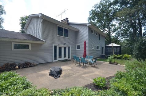 735 Fessler Drive Uniontown OH 44685