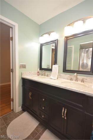 735 Fessler Drive Uniontown OH 44685