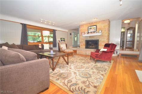 735 Fessler Drive Uniontown OH 44685