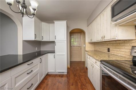 2950 Stanton Avenue NW Massillon OH 44647