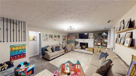 3350 Sandy Lake Road Ravenna OH 44266