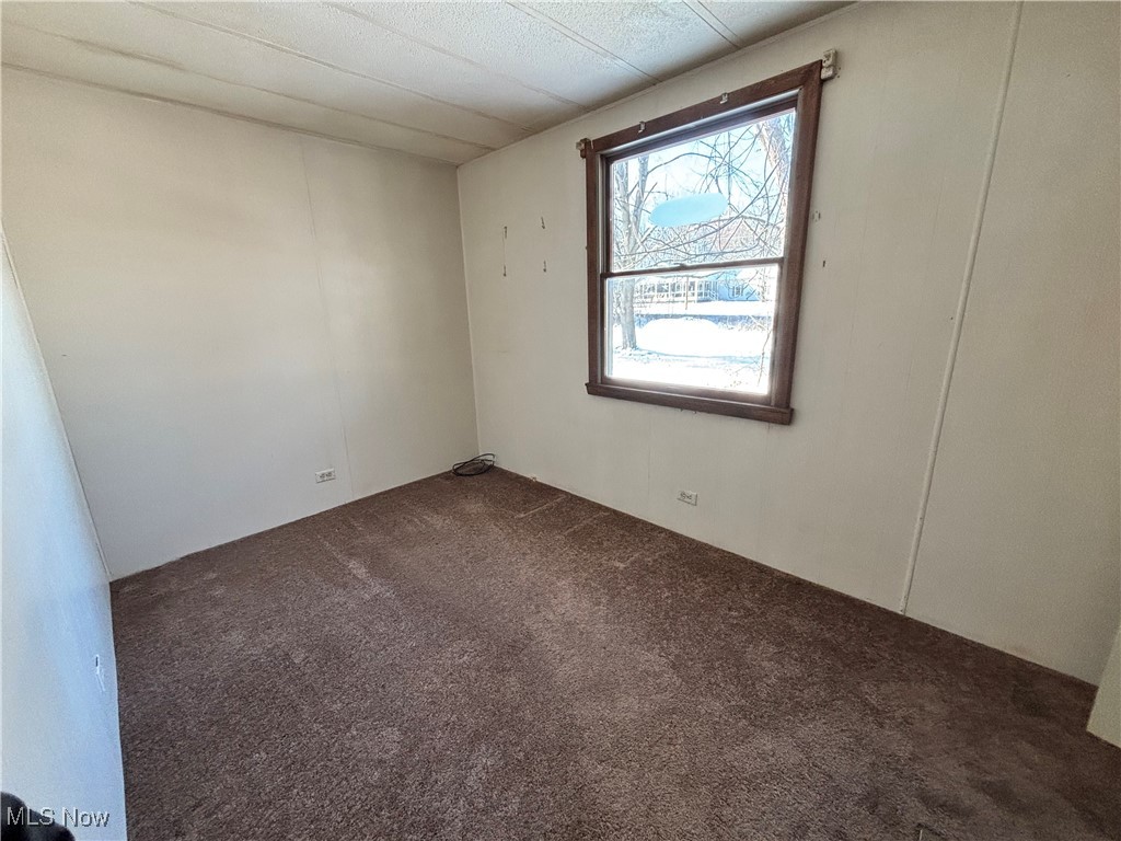 13885 Beard Road New Springfield OH 44443