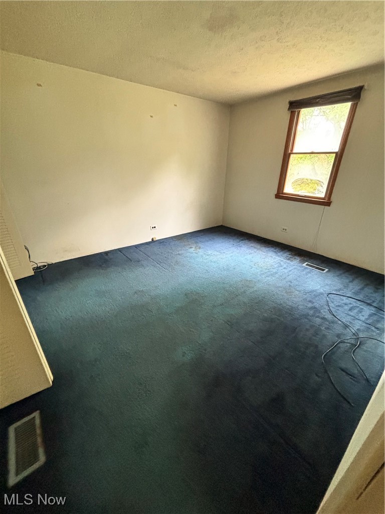 13885 Beard Road New Springfield OH 44443