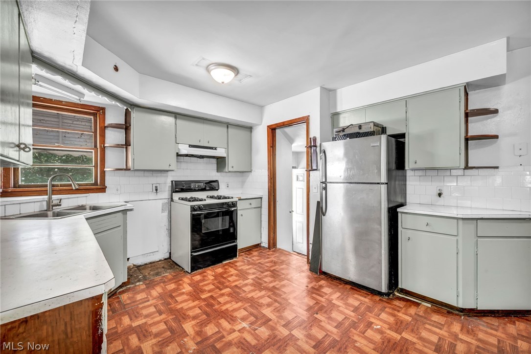 1604 Nebraska Avenue Lorain OH 44052