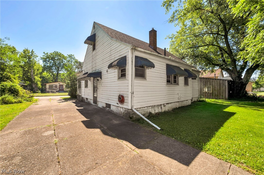 1604 Nebraska Avenue Lorain OH 44052