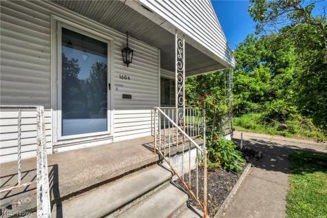1604 Nebraska Avenue Lorain OH 44052