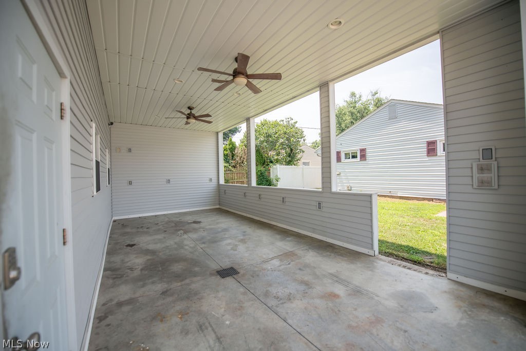 129 S James Street Dover OH 44622