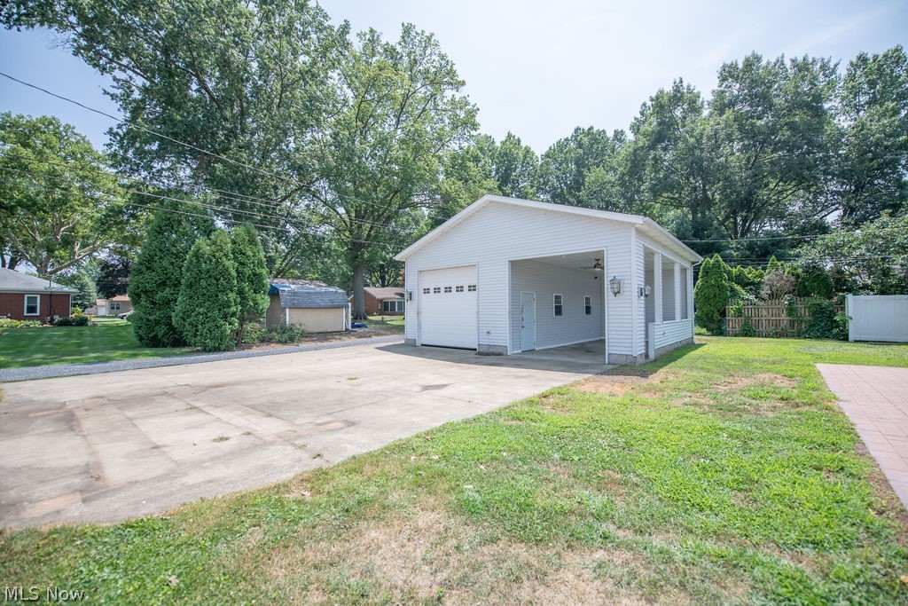 129 S James Street Dover OH 44622