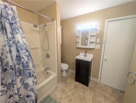 526 Grant Avenue Cuyahoga Falls OH 44221