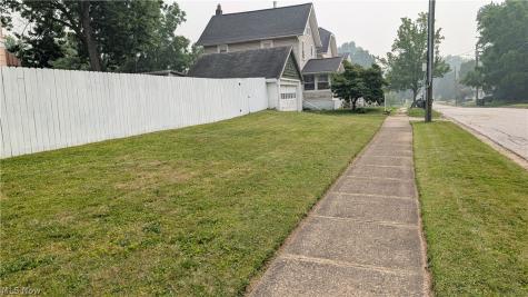 526 Grant Avenue Cuyahoga Falls OH 44221
