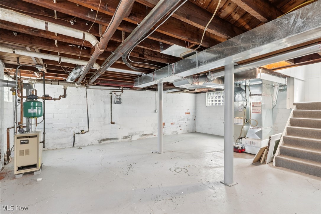 1300 Giel Avenue Lakewood OH 44107