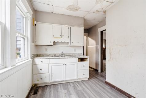 9609 Yale Avenue Cleveland OH 44108